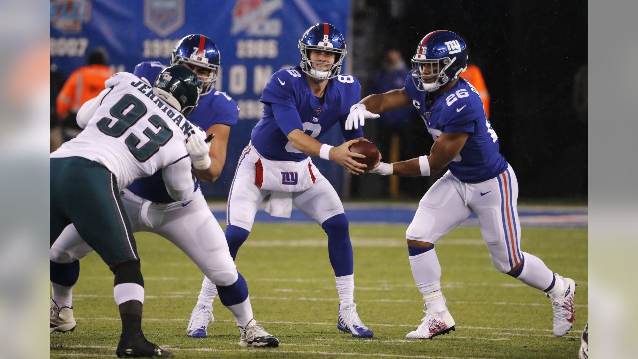 Philadelphia Eagles 34-17 New York Giants: Boston Scott stars as Eagles  clinch NFC East, NFL News