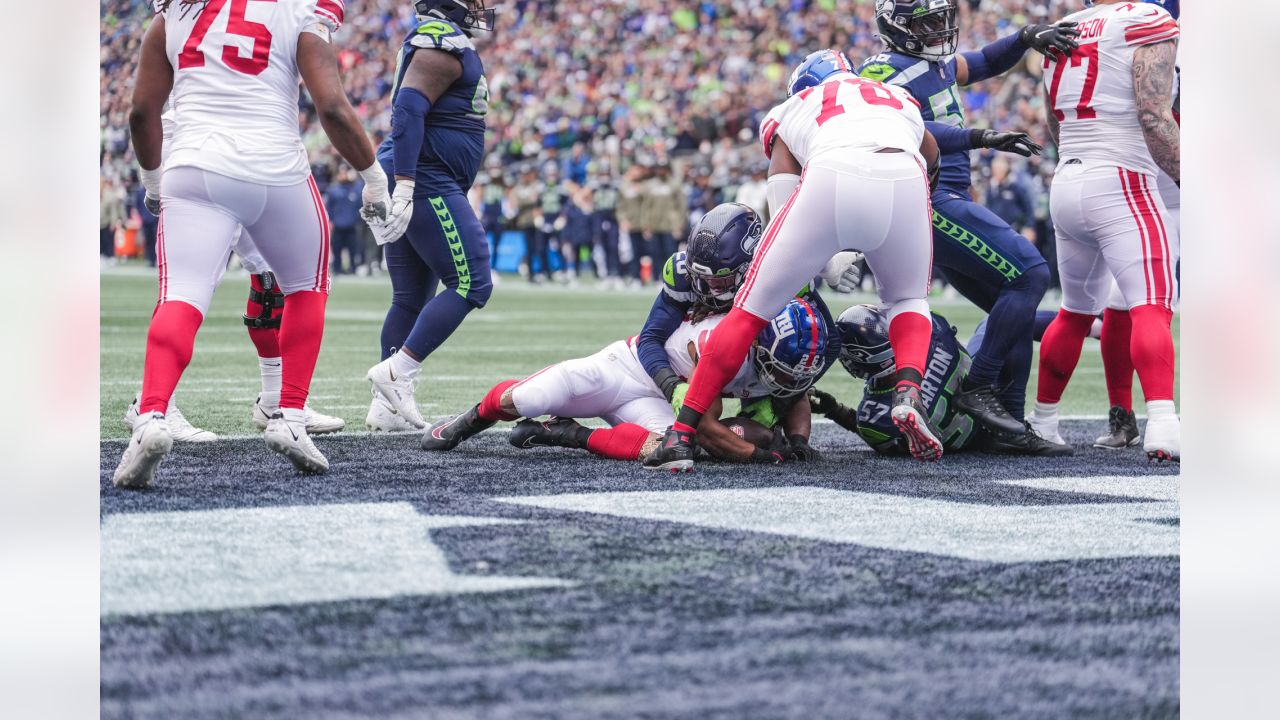 \ud83d\udcf8 Photos: Giants face Seahawks in Week 8