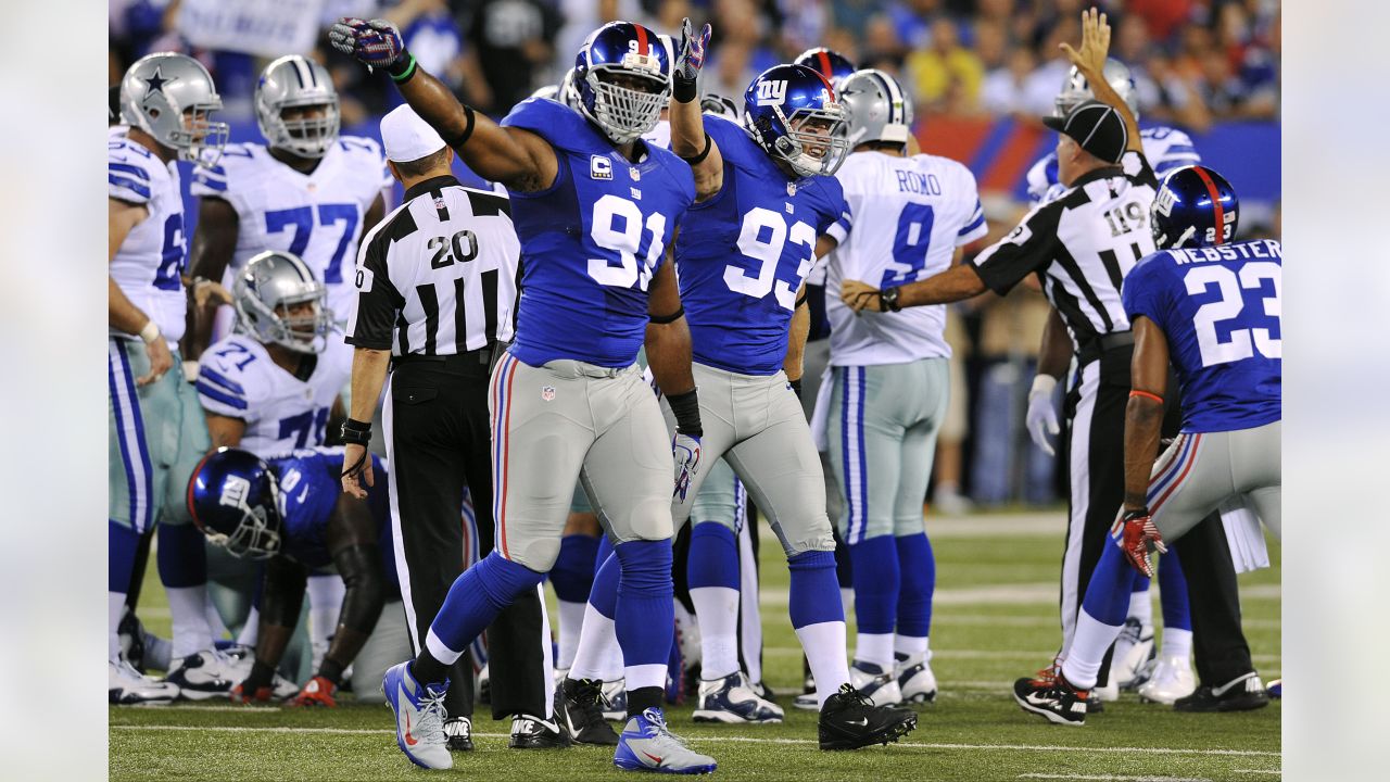 05 September 2012: New York Giants defensive end Justin Tuck (91) during a  week 1 NFL matchup between the Dallas Cowboys and New York Giants at Metlif  Stock Photo - Alamy