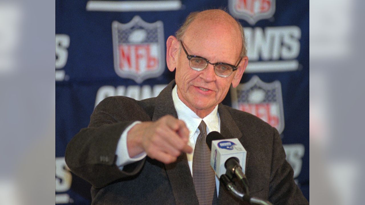 NY Giants: Iconic GM George Young elected to Pro Football Hall of Fame