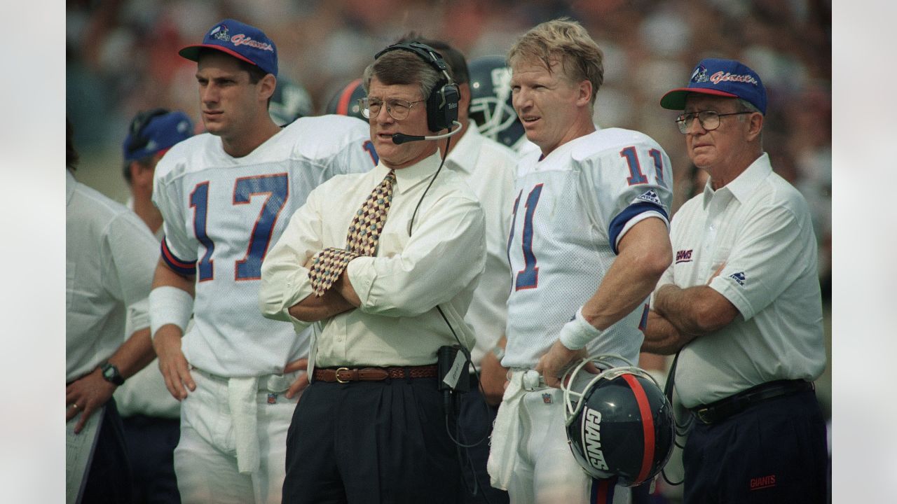 Michael Strahan remembers first NFL coach Dan Reeves