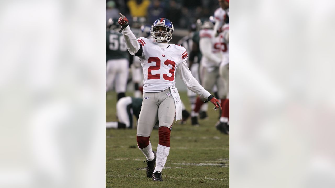 New York Giants Corey Webster makes an interception near the goal