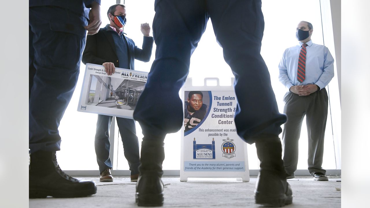 Coast Guard honors Black veteran, NFL great Emlen Tunnell