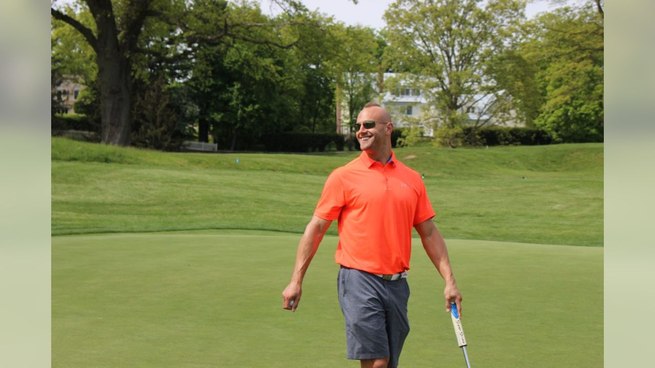 Giants' players hit the links for annual golf outing