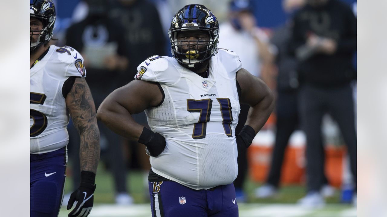 Giants sign former Ravens DT Justin Ellis