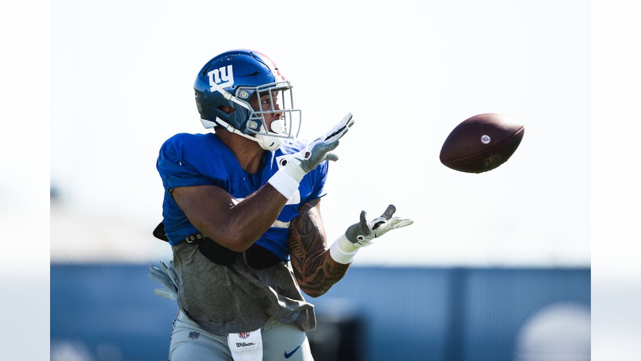 Rookie Darnay Holmes highlights Giants' intrasquad scrimmage at