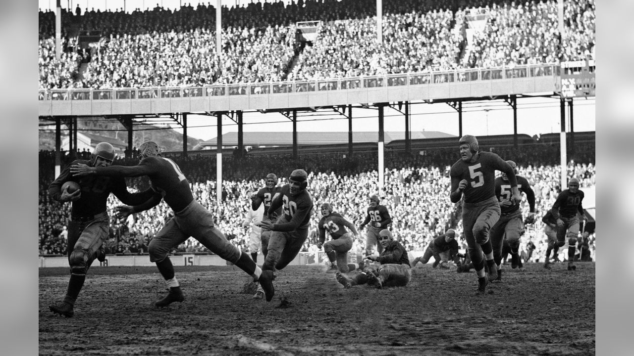 The History of the Giants–Eagles Rivalry - Sports Illustrated