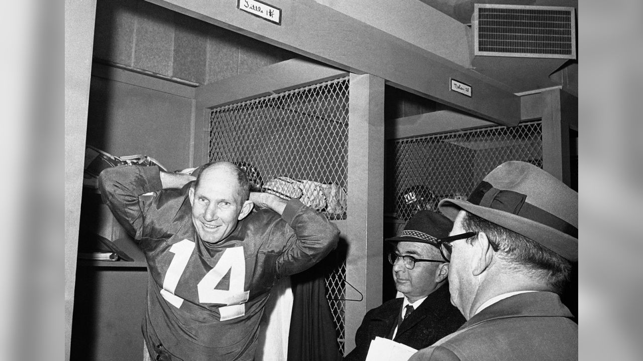 Late Y.A. Tittle brought grit, glory to Giants