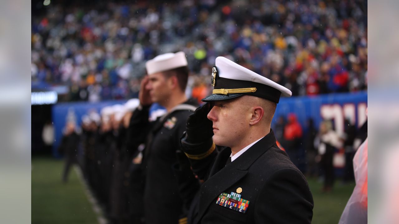 Top Photos from the First Jets vs. Giants Salute to Service Bowl