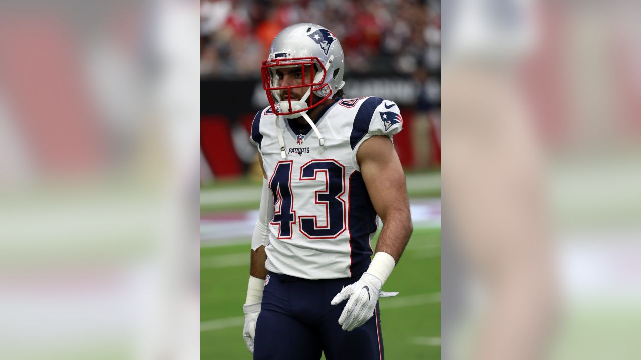 December 21, 2014: New England Patriots defensive back Nate Ebner (43)  catches the ball during warm-ups prior to the NFL game between the New  England Patriots and the New York Jets at