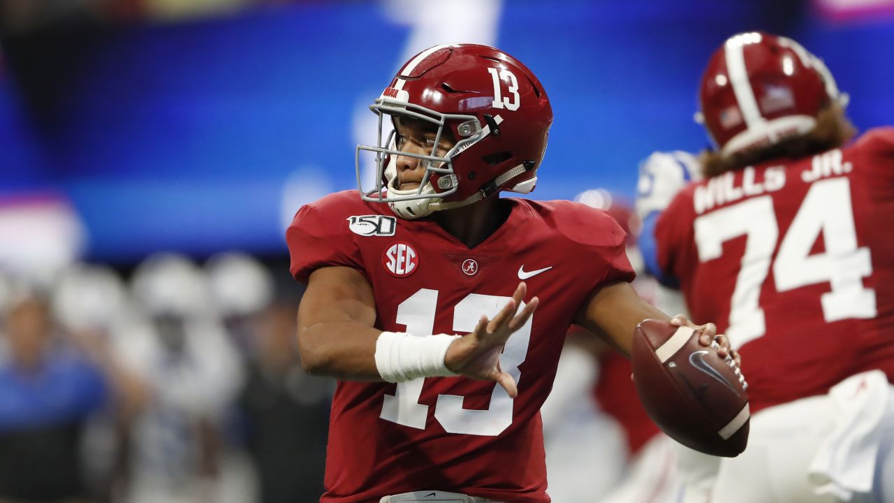 Deep Dive on Alabama Crimson Tide Football Quarterback Tua Tagovailoa -  TideIllustrated