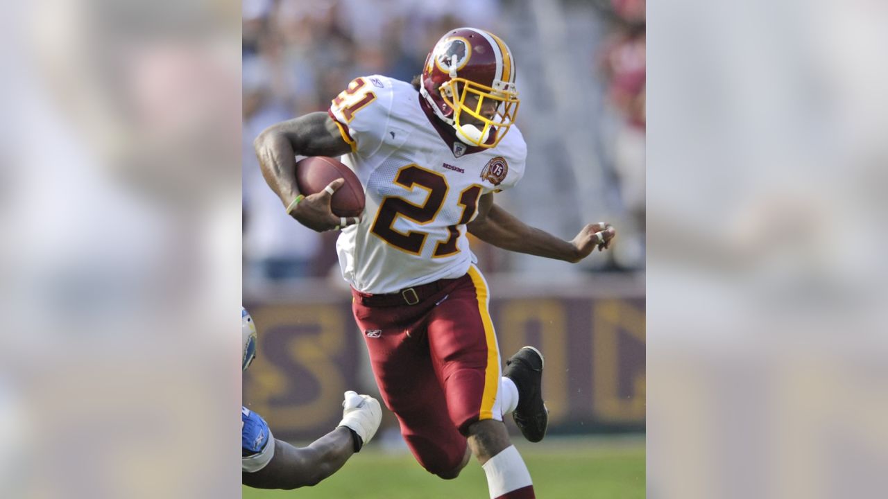 Landon Collins receives signed Sean Taylor jersey from Daniel