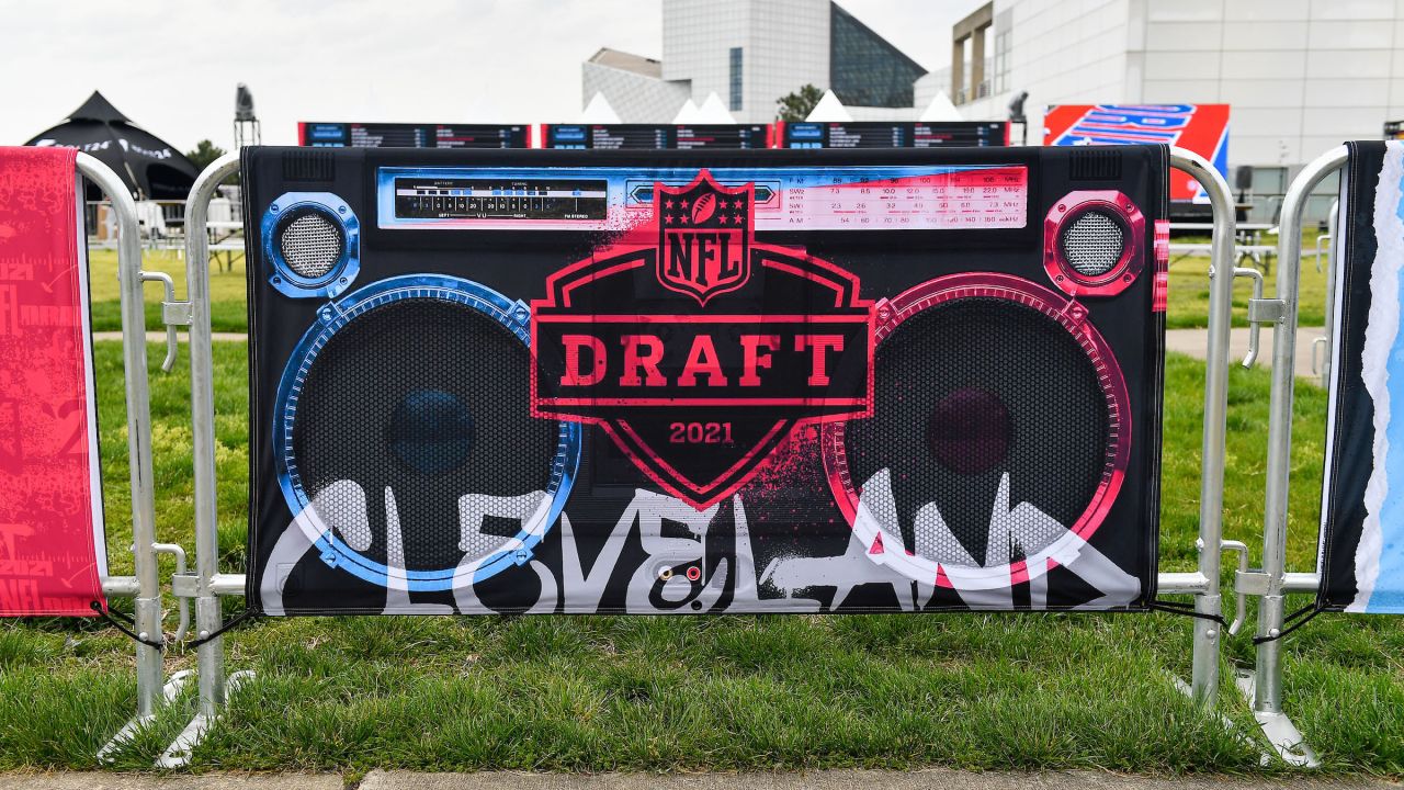 What dates is the 2021 NFL Draft in Cleveland?