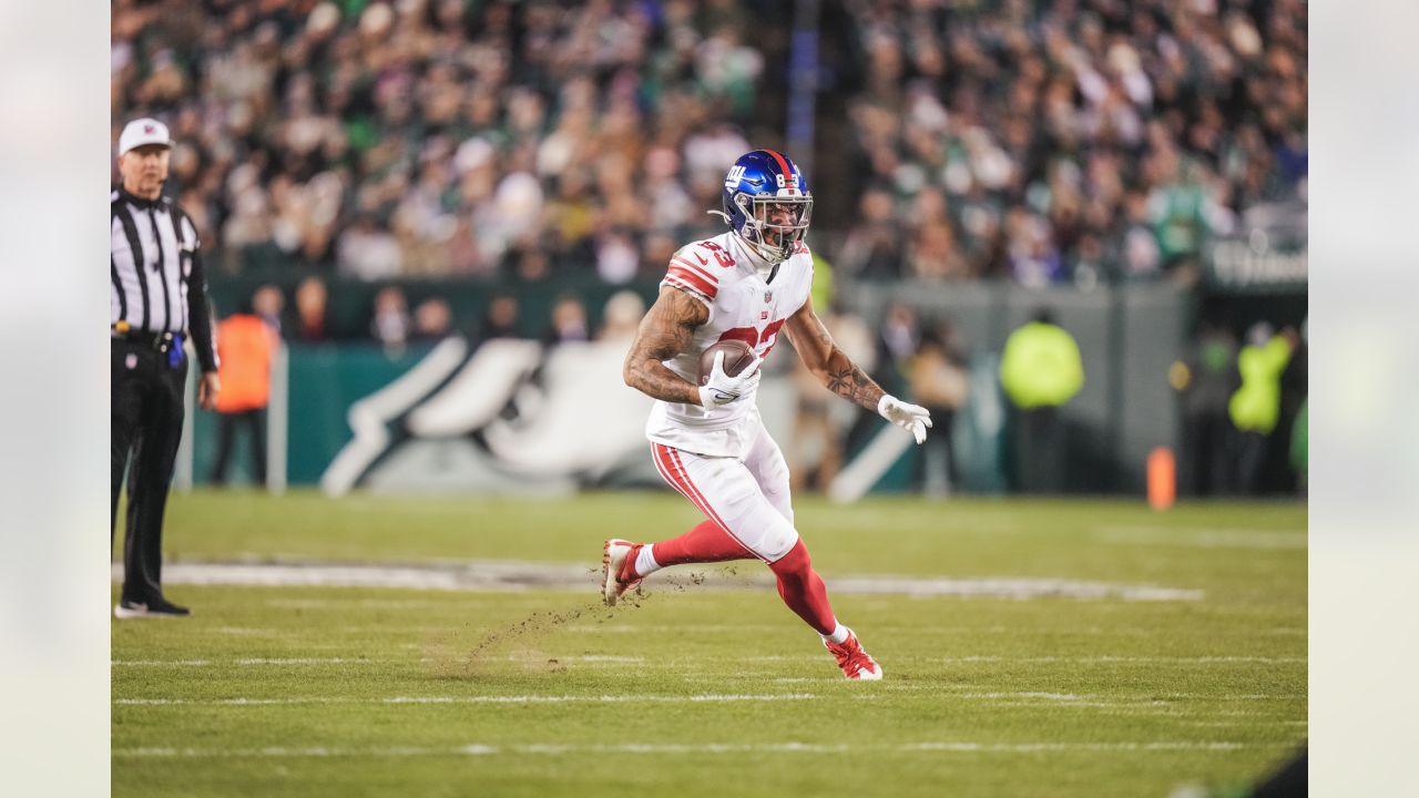 \ud83d\udcf8 Photos: Giants face Eagles in Week 18