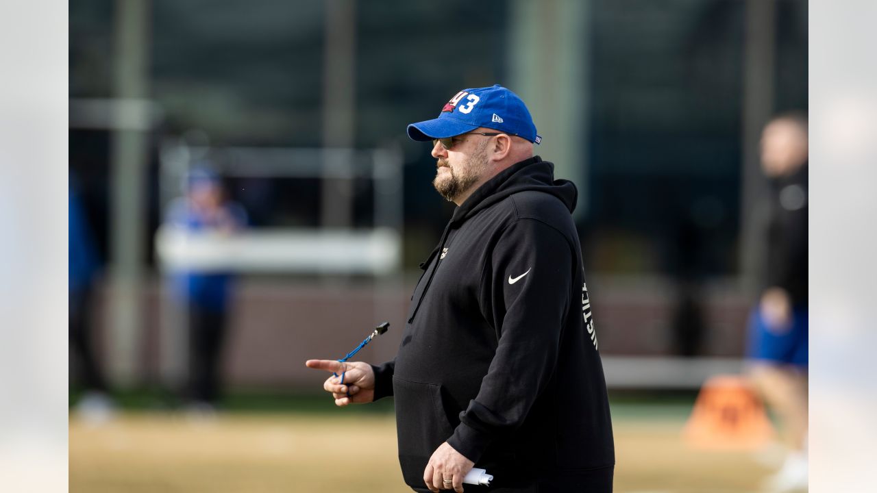 Giants' Brian Daboll honors Damar Hamlin with custom hat, offers prayers:  'He's a tremendous young man'