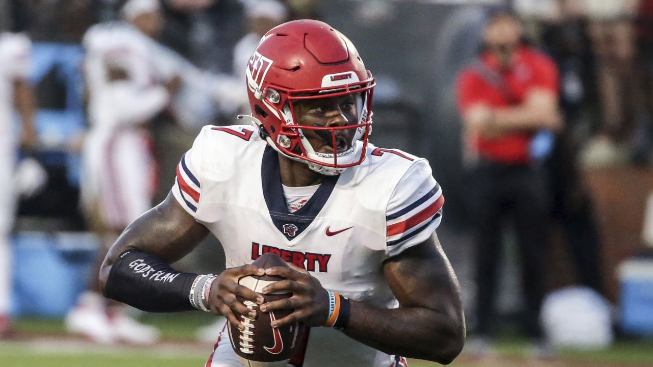 NFL Network's Bucky Brooks shows how Liberty Flames quarterback