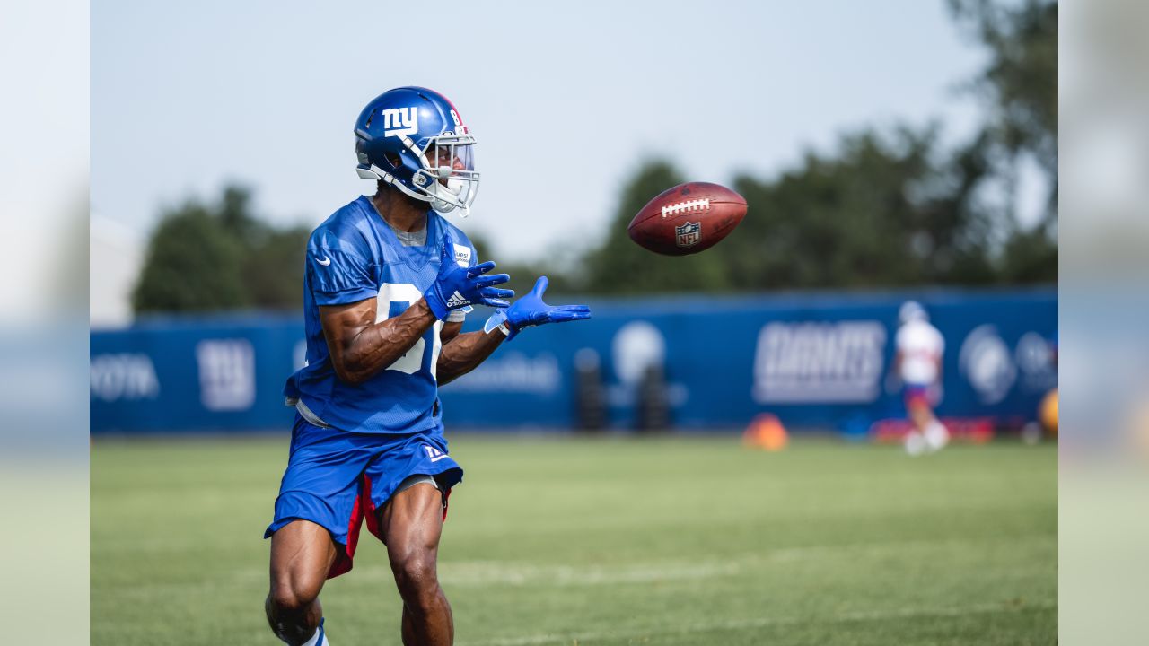 Dad, sister helping Darius Slayton train for second NFL season 