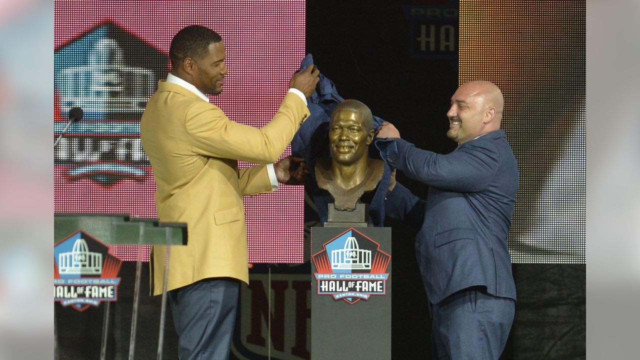 Giants finally ready to bestow Michael Strahan with ultimate team