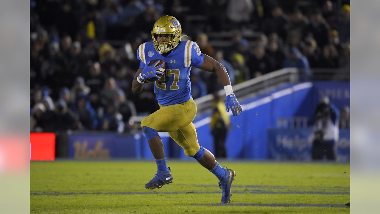 Florida defensive back Chauncey Gardner-Johnson runs a drill at the NFL football  scouting combine in Indianapolis, Monday, March 4, 2019. (AP Photo/Michael  Conroy Stock Photo - Alamy