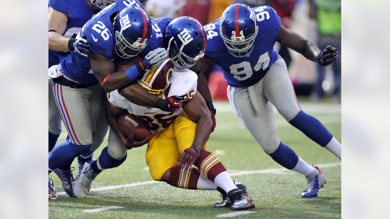 05 September 2012: New York Giants defensive end Justin Tuck (91) during a  week 1 NFL matchup between the Dallas Cowboys and New York Giants at Metlif  Stock Photo - Alamy