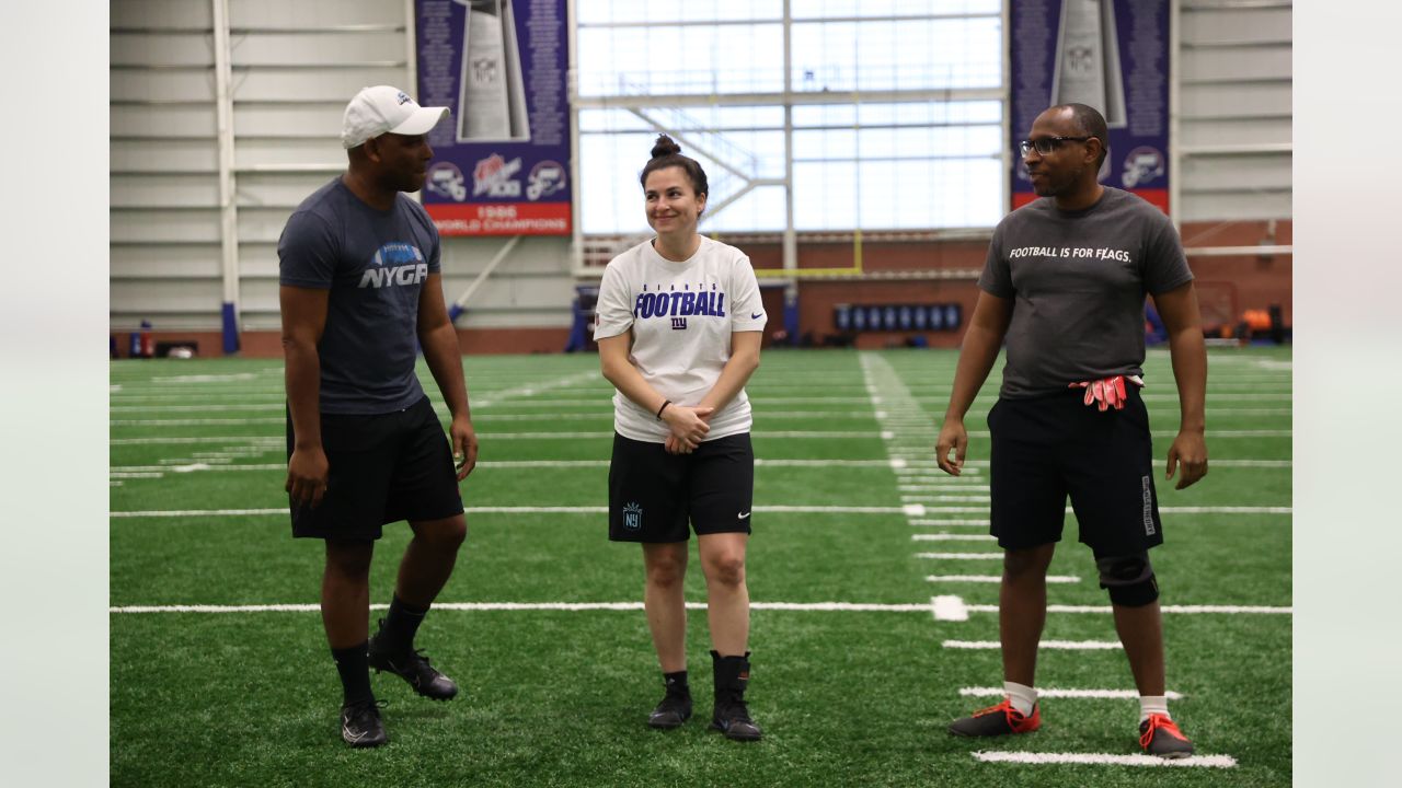 New York Giants host gay football clinic with NFL players and coaches -  Outsports