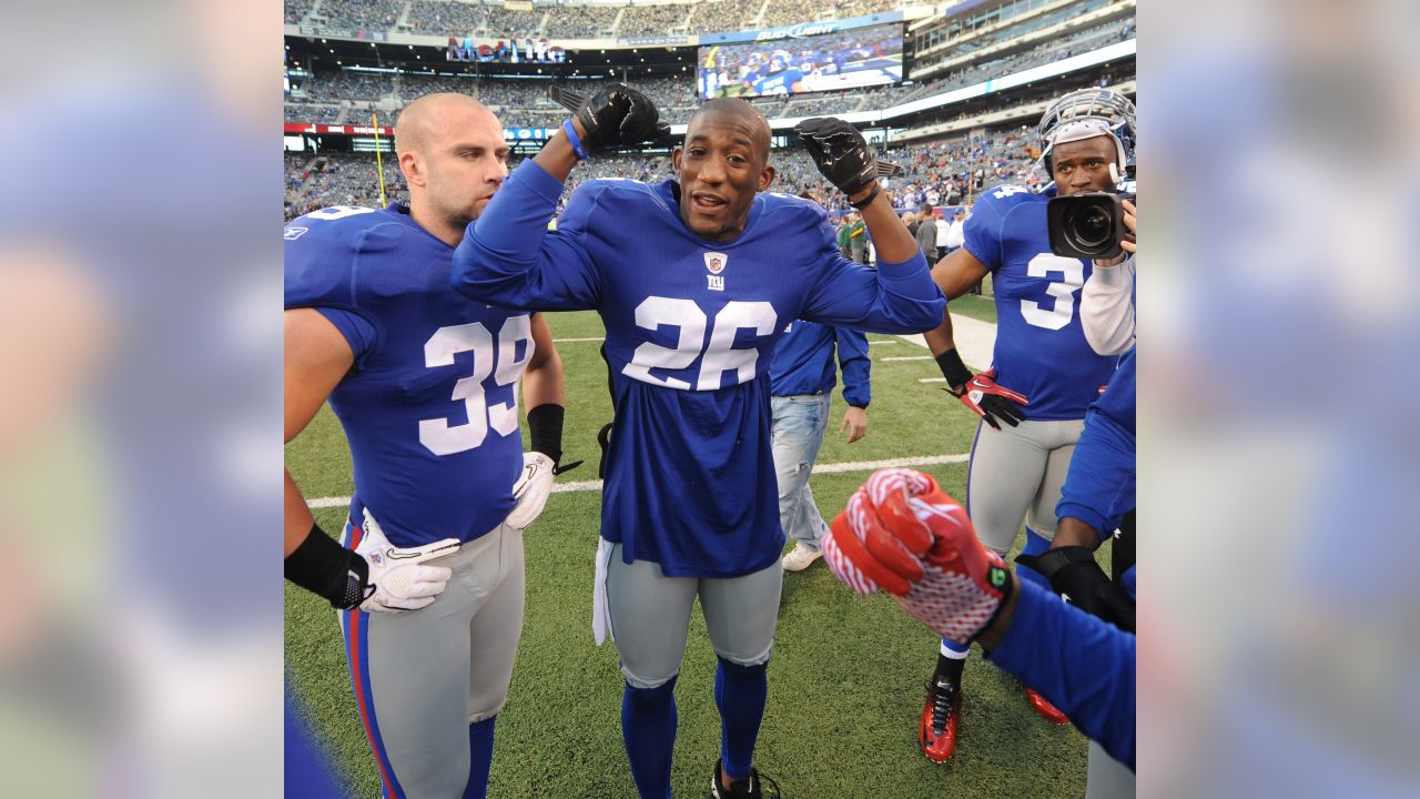 Antrel Rolle continues head-turning haircut tradition