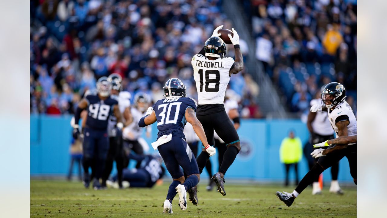 Tennessee Titans on X: Titans at Jaguars  Week 14 #TENvsJAX Game Photos  