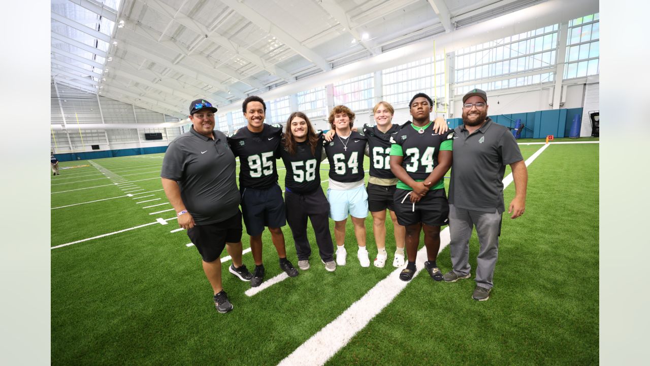 Youth football camp with Paul Posluszny, Kevin Hardy taking place before  Dolphins vs. Jaguars – Action News Jax