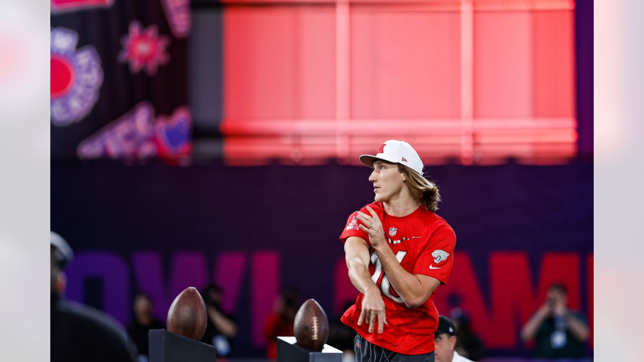 Jacksonville Jaguars on X: Pro Bowl QB Trevor Lawrence has a nice ring to  it. #ProBowlGames