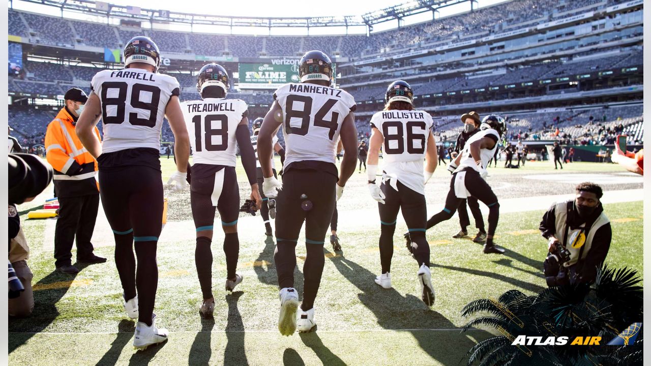 NY Jets vs. Jacksonville Jaguars at MetLife Stadium photos