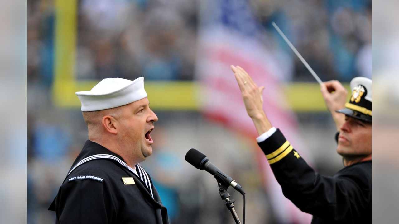 DVIDS - Images - Jacksonville Jaguars Salute to Service game [Image 4 of 9]