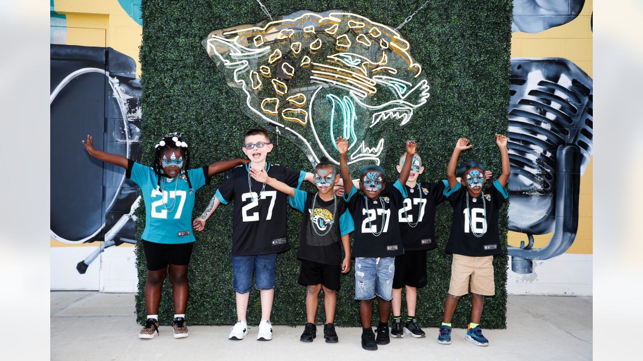 Jacksonville Jaguars announce Pet Paradise DUUUVAL Draft Night