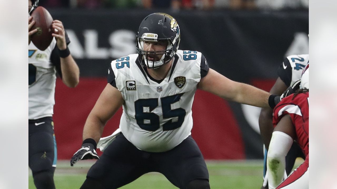 Jaguars C Brandon Linder announces retirement