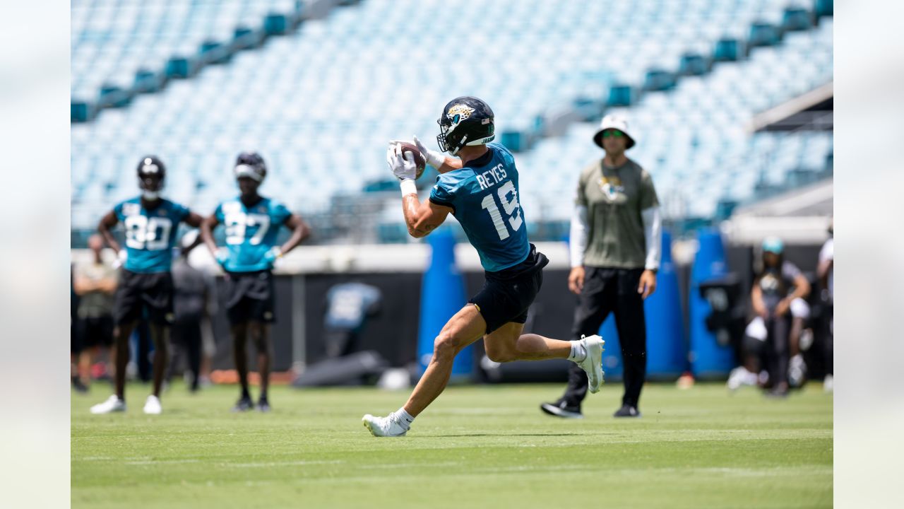 Jacksonville Jaguars running back Snoop Conner (24) is seen during warm ups  before an NFL football