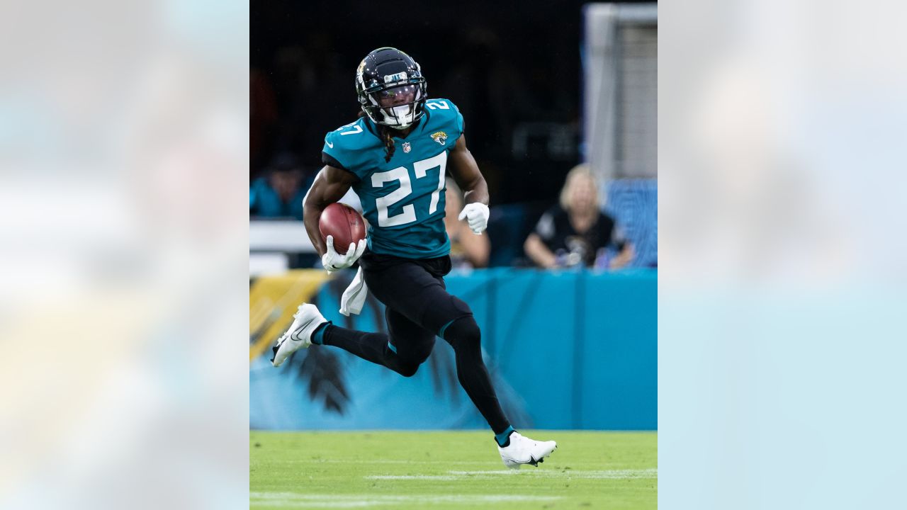 Jaguars begin final cut down by parting with RB Ryquell Armstead