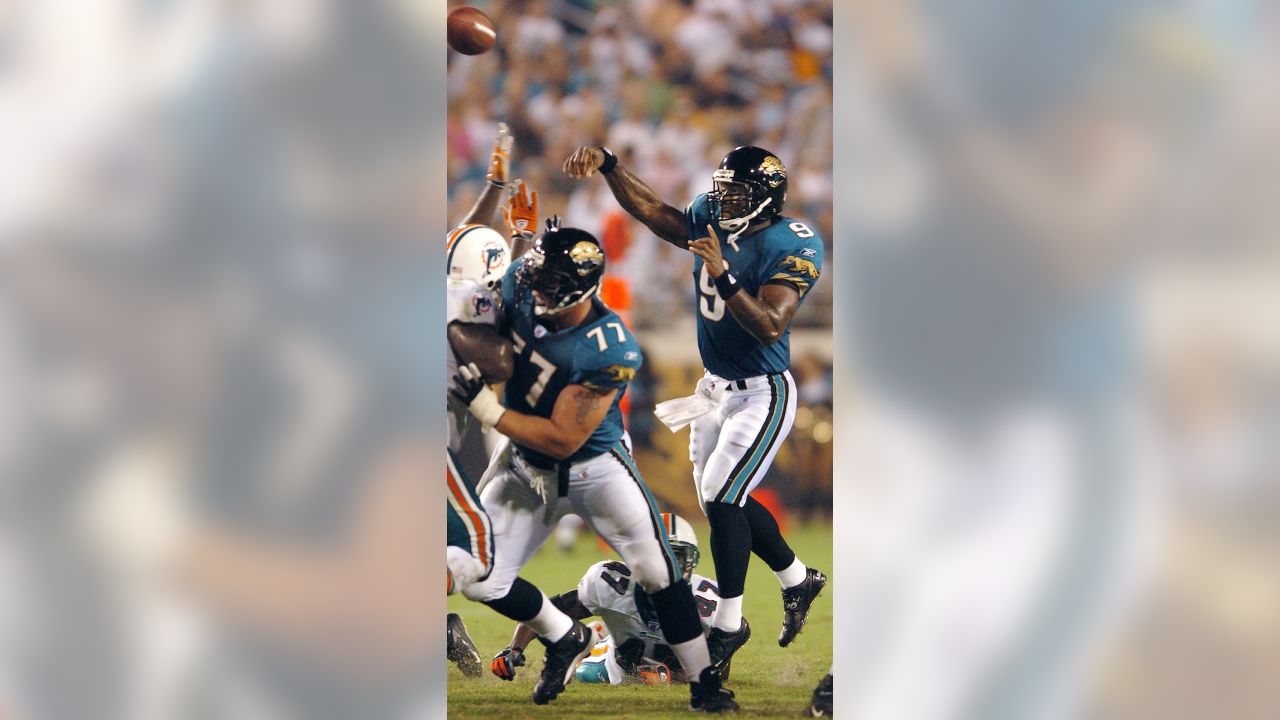 Photo: Jaguars' quarterback David Garrard in Texas - DAL20101031327 