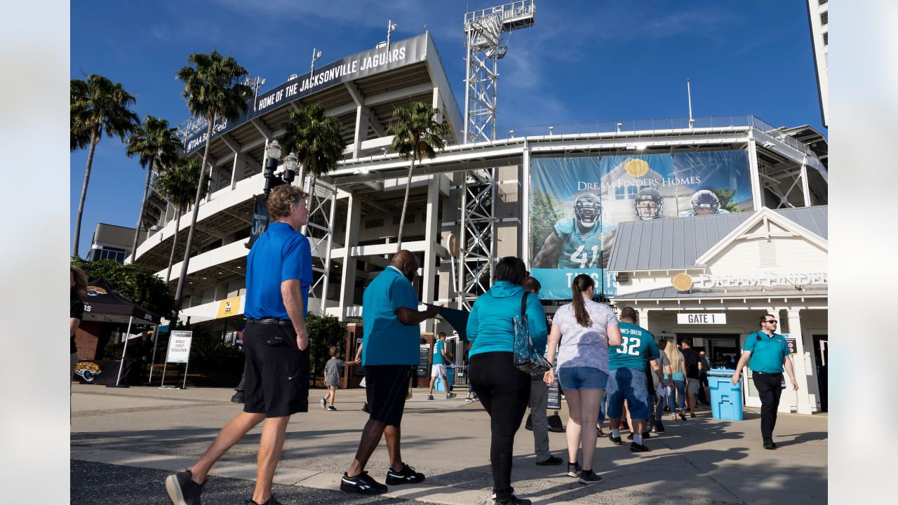 Jacksonville Jaguars announce Pet Paradise DUUUVAL Draft Night