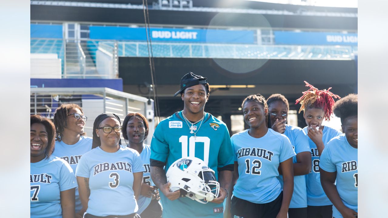 Jaguars host flag football event for girls at TIAA Bank Field