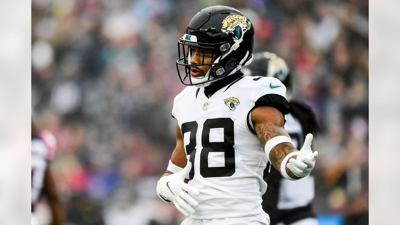 Game Day Photos  Regular Season Week 17: Jaguars vs. Patriots