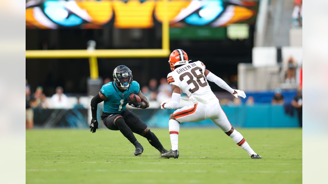 Browns 27, Jaguars 25:  photographers' favorite