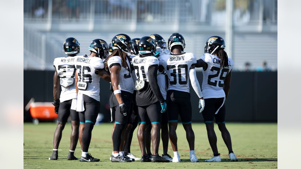 JACKSONVILLE, FL - JULY 27: Jacksonville Jaguars running back Snoop Conner  (24) runs with the ball during training camp on July 27, 2022 at Episcopal  School of Jacksonville in Jacksonville, Fl. (Photo