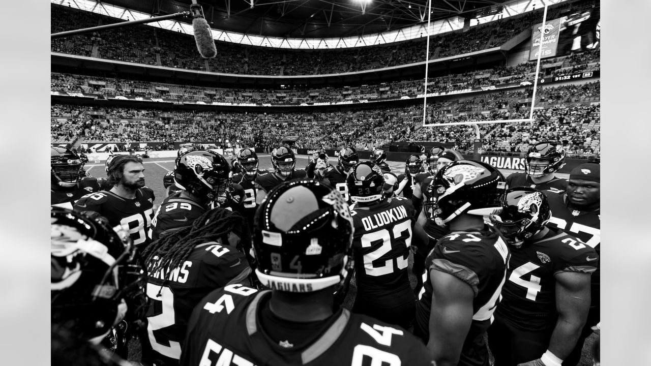 Pregame photos: Broncos arrive and prepare for Week 8 game vs. Jaguars in  London