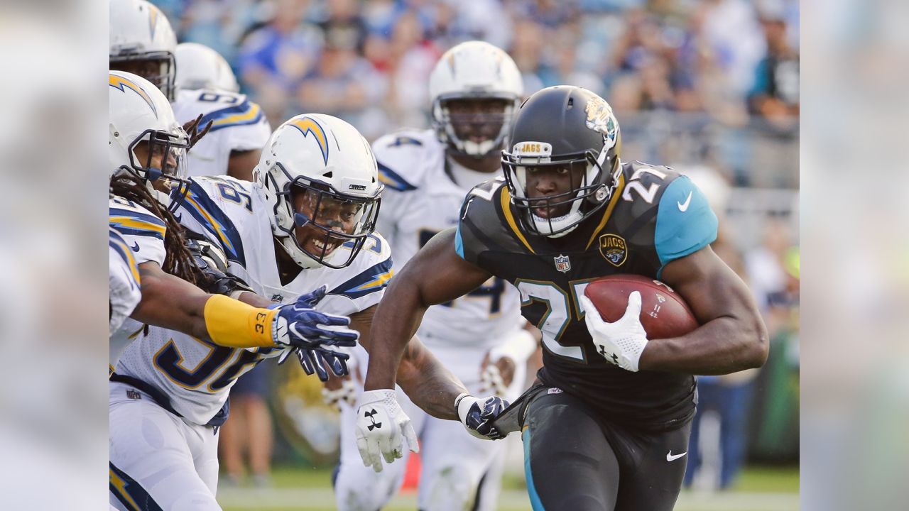 Los Angeles Chargers vs. Jacksonville Jaguars. Fans support on NFL Game.  Silhouette of supporters, big screen with two rivals in background Stock  Photo - Alamy