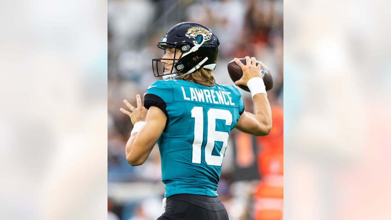 Trevor Lawrence Jacksonville Jaguars Game-Used #16 Teal Jersey vs. Las  Vegas Raiders on November 6 2022