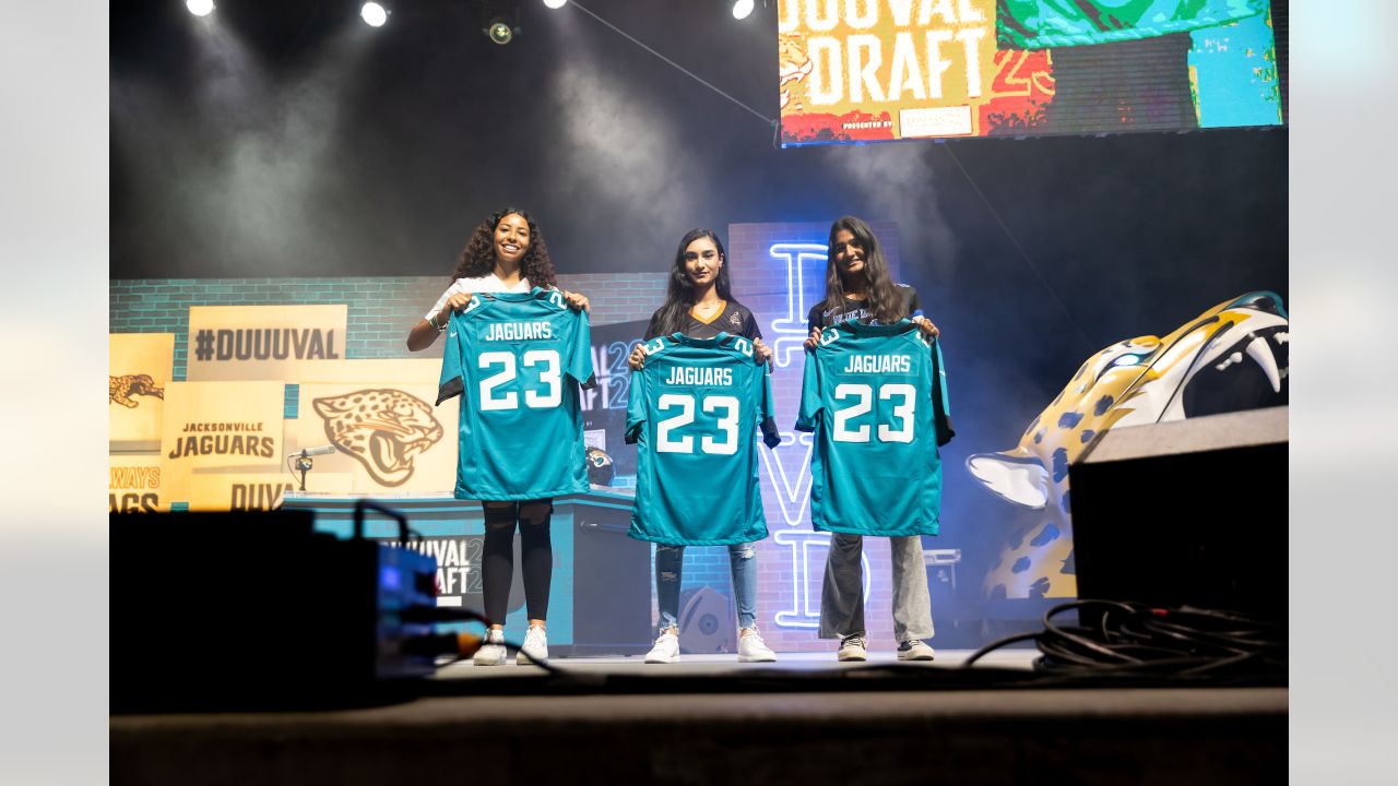 PHOTOS  2022 DUUUVAL Draft Party