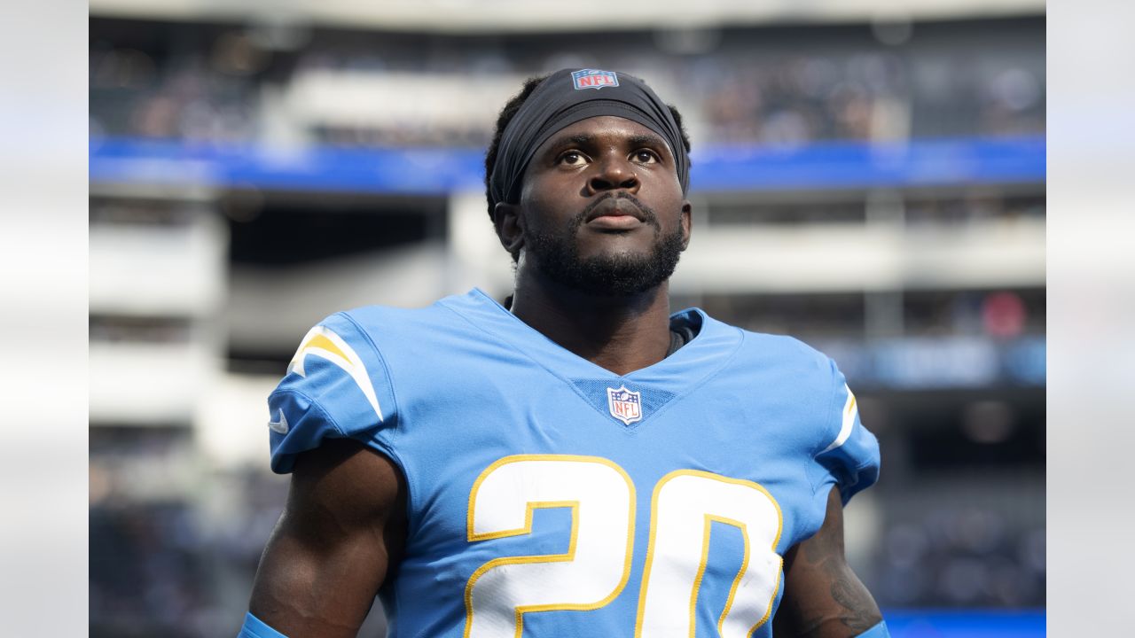 Jaguars claim ex-Rams running back Darrell Henderson off waivers