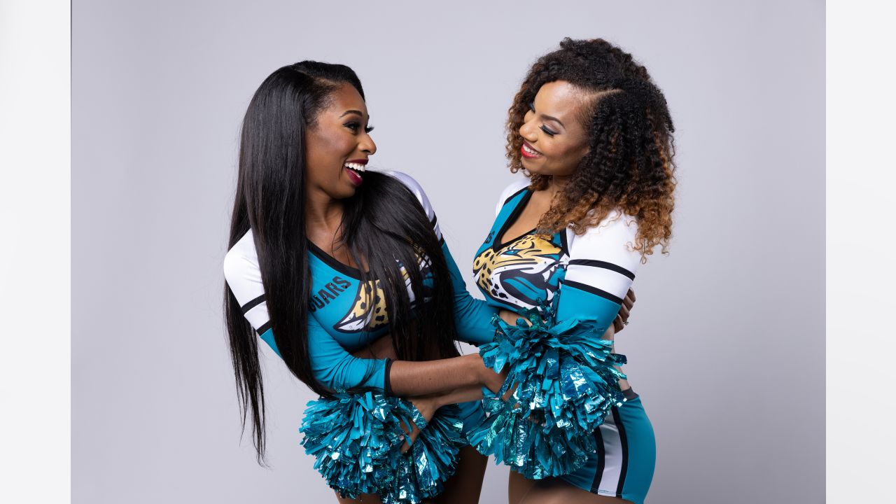 Jacksonville Jaguars Cheerleaders on X: Staci & April on set at The  ROAR of the @Jaguars poster shoot! @nfl #cheerleaders   / X