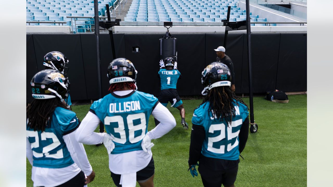 December 18, 2022: Jacksonville Jaguars wide receiver JAMAL AGNEW (39)  makes a catch at warm ups during the Jacksonville Jaguars vs Dallas Cowboys  NFL game at TIAA Bank Field Stadium in Jacksonville