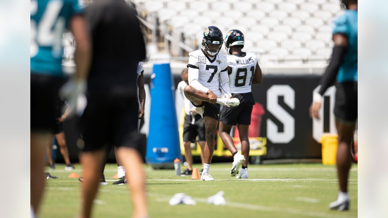 Photos  Jaguars Practice: Thursday, September 1, 2022