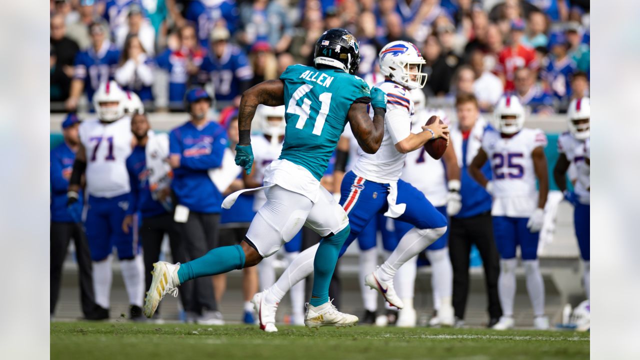 Game Day Photos  Regular Season Week 9: Bills vs. Jaguars